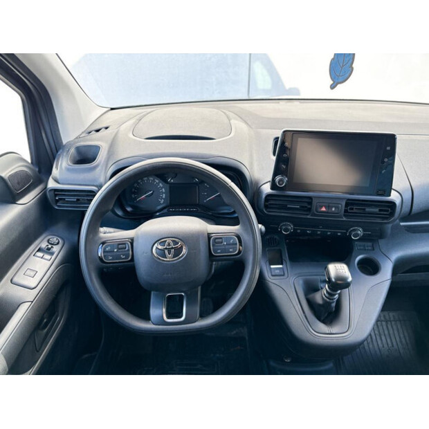 2024 Toyota PROACE-48919910