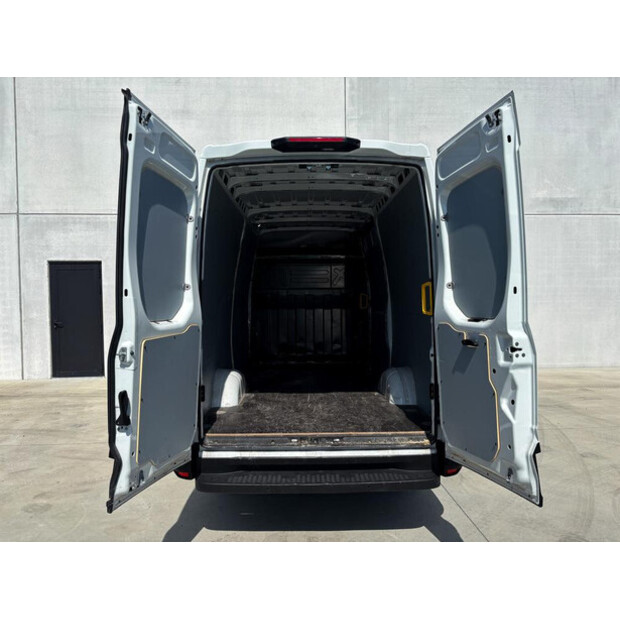 2025 Iveco Daily 35S18HA8-48920044