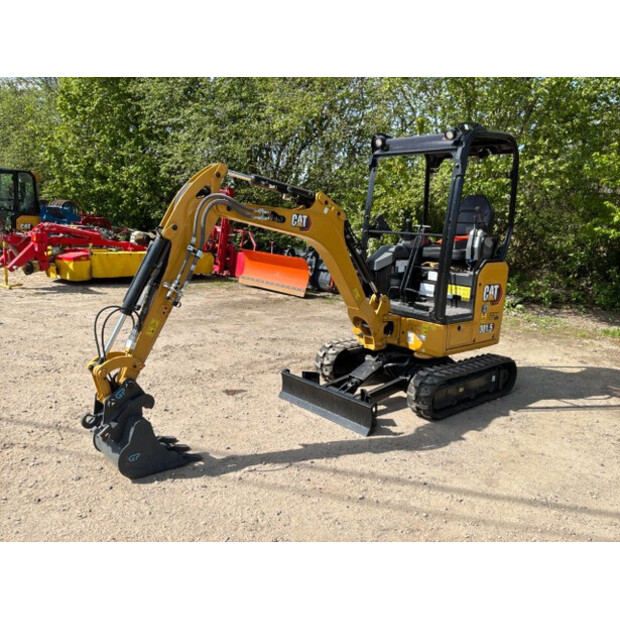 2019 Caterpillar 301.5-48920379
