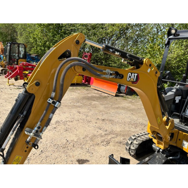 2019 Caterpillar 301.5-48920396