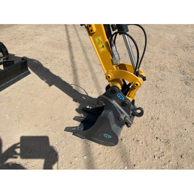 2019 Caterpillar 301.5-48920398