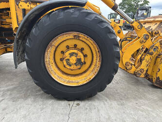 1996-jcb-411-1482146-48920414