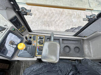 1996-jcb-411-1482146-48920426