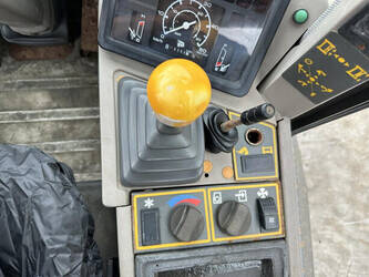 1996-jcb-411-1482146-48920430
