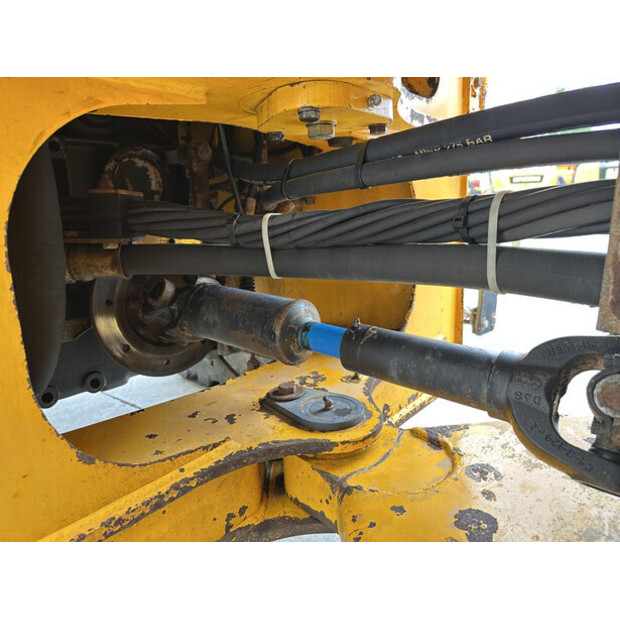 1996 JCB 411-48920446