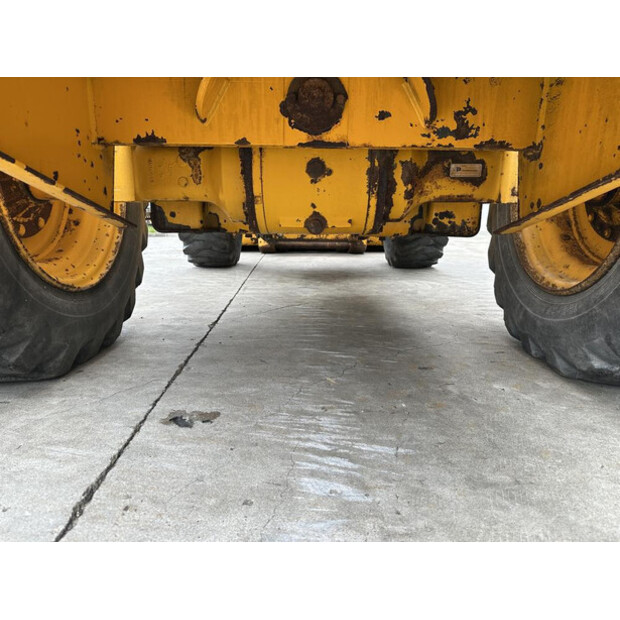 1996 JCB 411-48920451