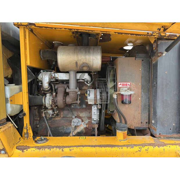 1996 JCB 411-48920454