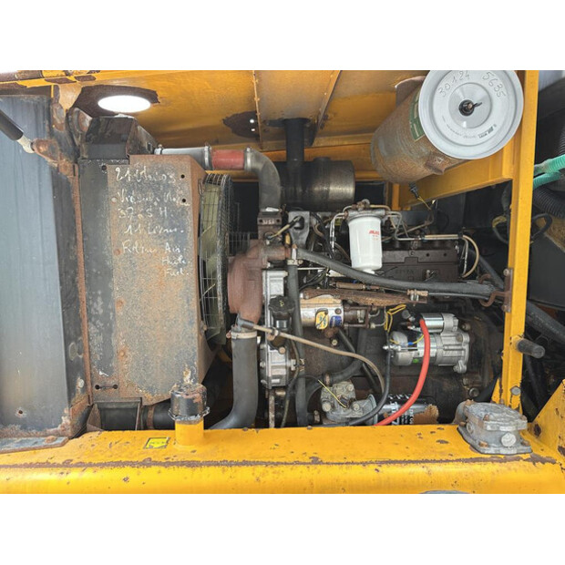 1996 JCB 411-48920458