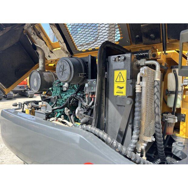2018 فولفو EC55D-48920489