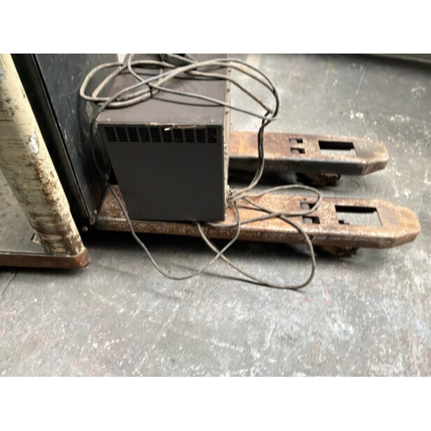 2002 Crown GPC2020-48920923