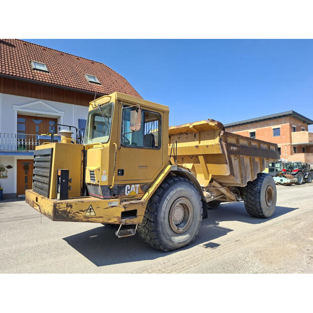 1999 Caterpillar D25D-48920987