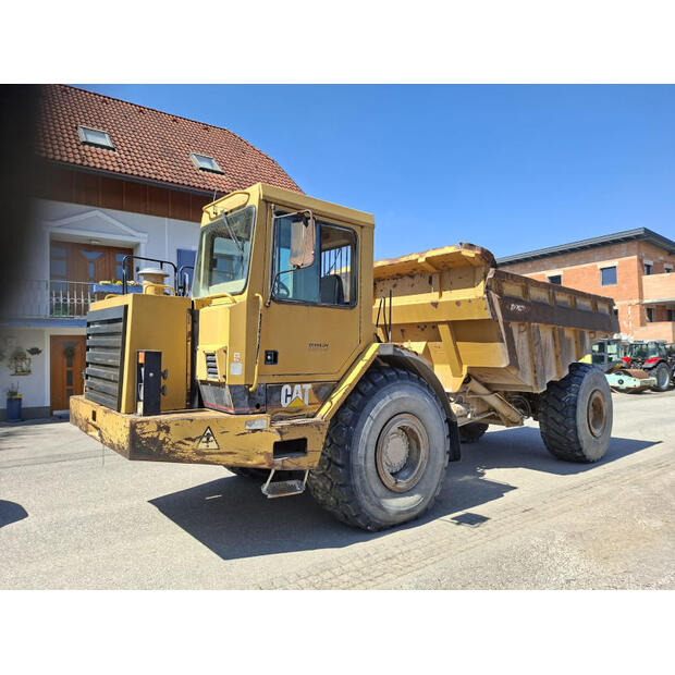 1999 Caterpillar D25D-48920991