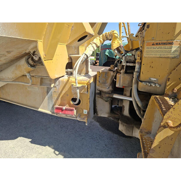 1999 Caterpillar D25D-48920995