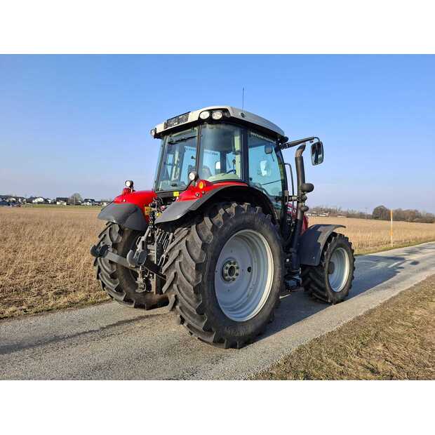 2016 Massey Ferguson MF 5611-48921029