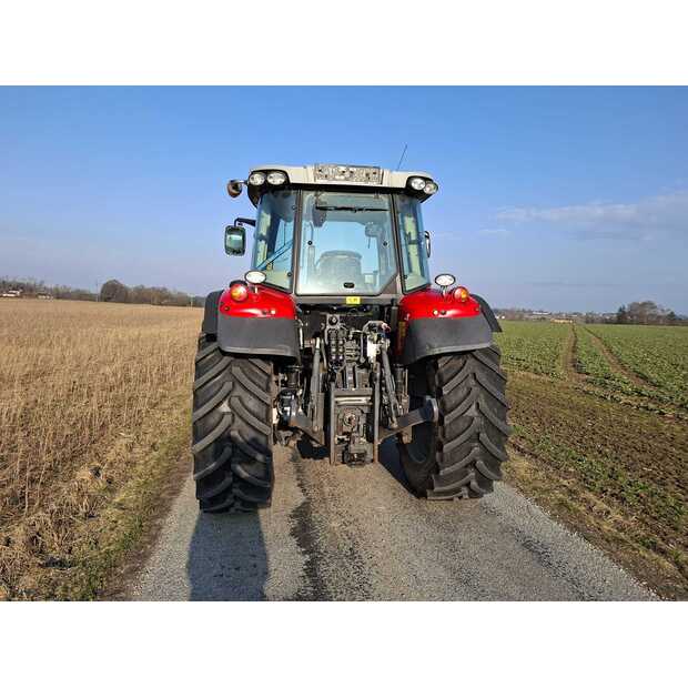 2016 Massey Ferguson MF 5611-48921030