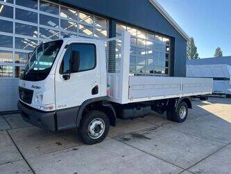 Image de CAMIONS À PLATEAU 2025 Mercedes-Benz Accelo 915
