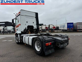 2015-mercedes-benz-actros-1412501-48925126