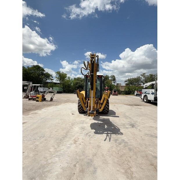 2023 Caterpillar 420-48925809