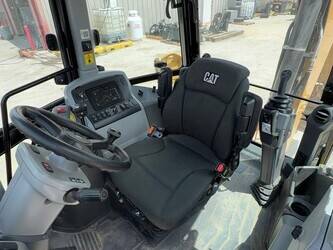 2023-caterpillar-420-48925812