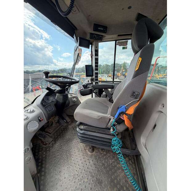 Volvo L180H-48927909