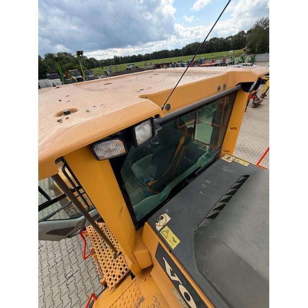 Volvo L180H-48927911