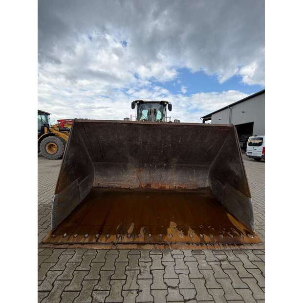 Volvo L180H-48927916