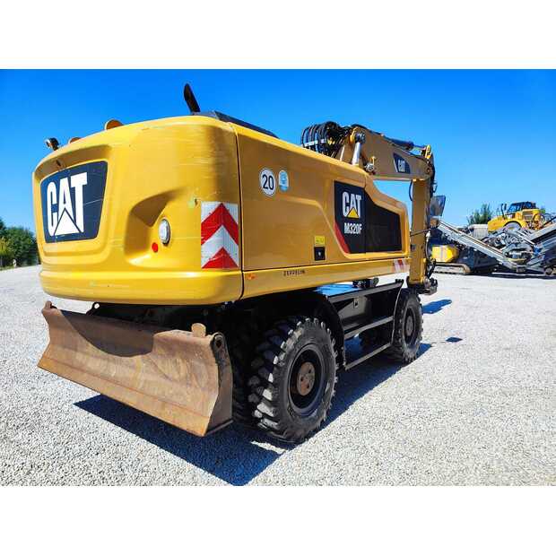 2018 Caterpillar M320F-48927930