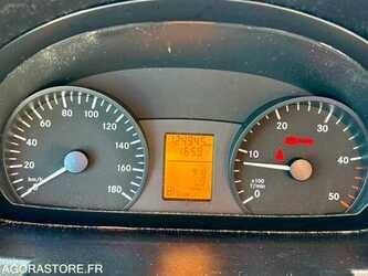 2014-mercedes-benz-516-cdi-48928608