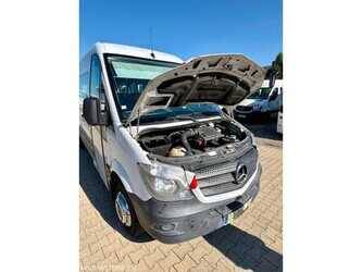 2014-mercedes-benz-516-cdi-48928617