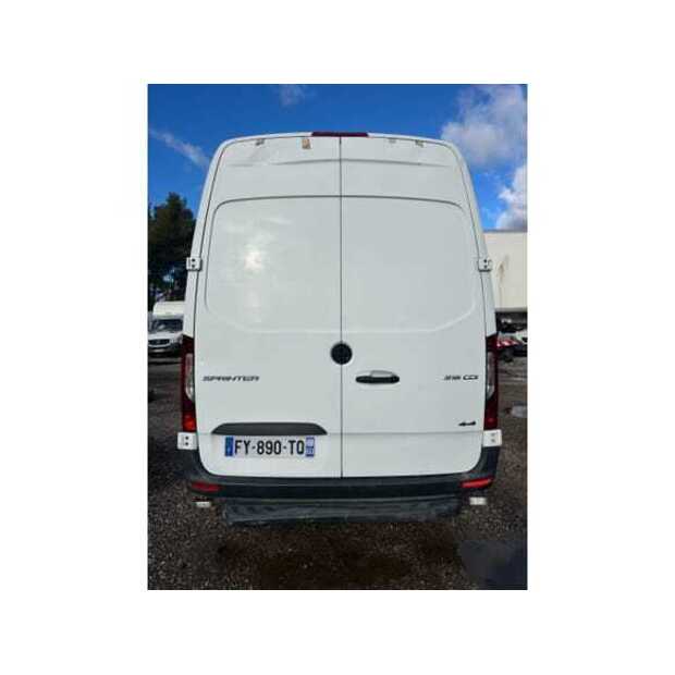 Mercedes-Benz SPRINTER-48928632