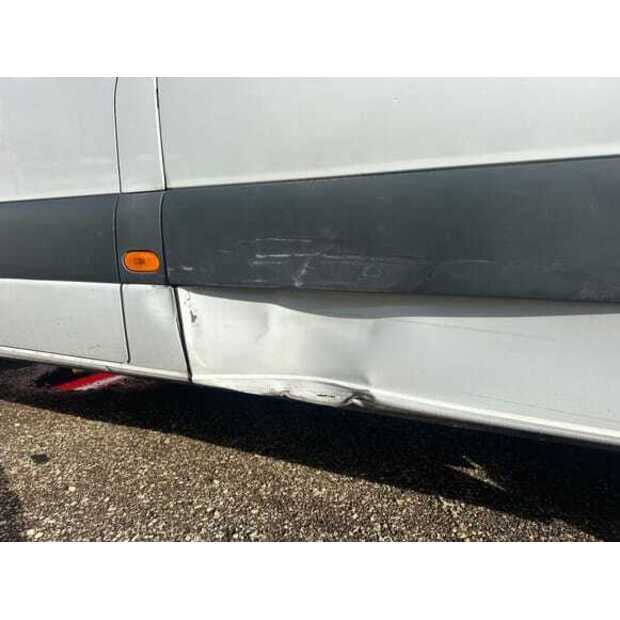 Mercedes-Benz SPRINTER-48928634