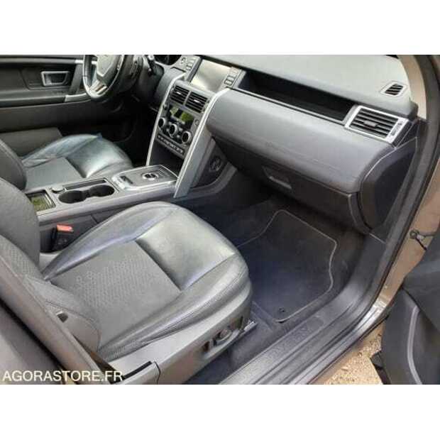 2017 Land Rover DISCOVERY-48928705