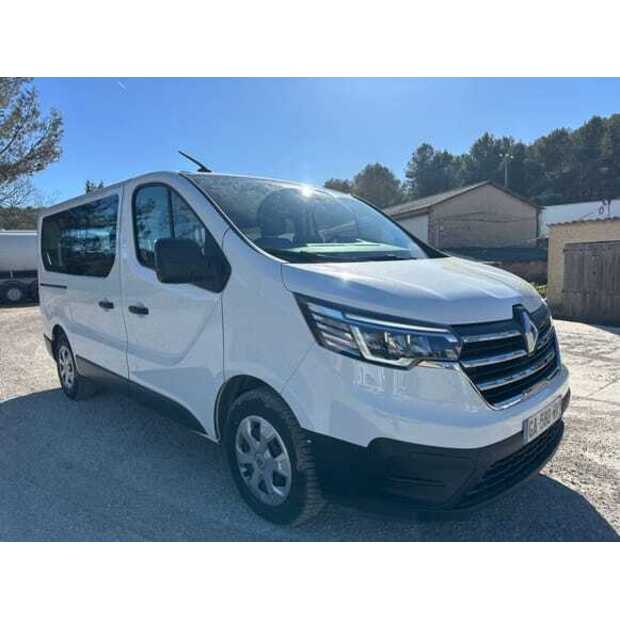 Renault Trafic-48928780