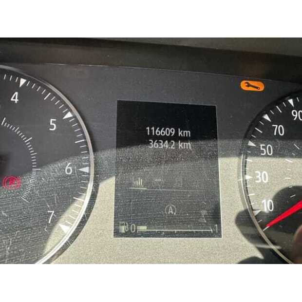 Renault Trafic-48928784