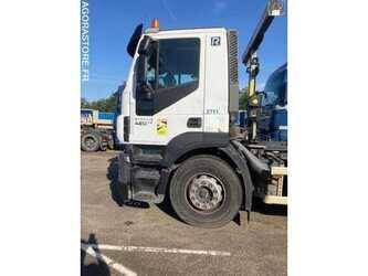 2015-iveco-260s42-48928810