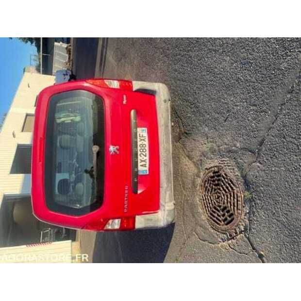 2010 Peugeot PARTNER-48928931