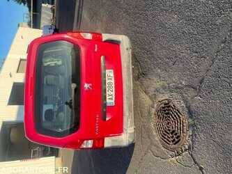 2010-peugeot-partner-1482427-48928931