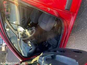 2010-peugeot-partner-1482427-48928934
