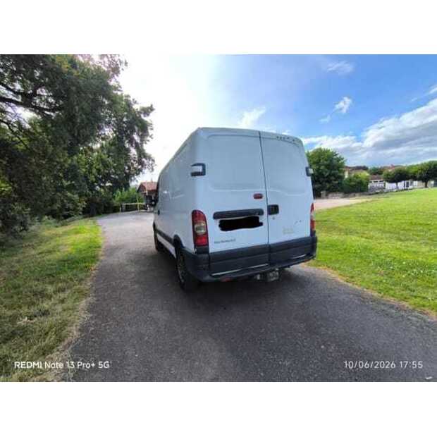 Renault Master-48928942