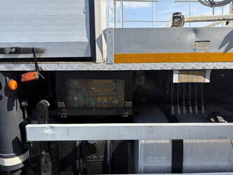 2010-daf-lf55-1482539-48930291