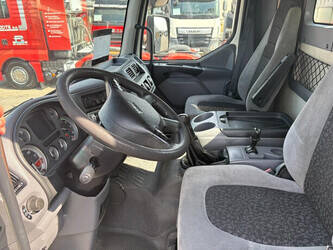 2010-daf-lf55-1482539-48930292