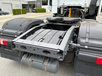 2024-mercedes-benz-actros-1945-1482543-48930369