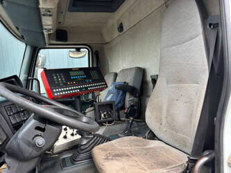 2000-renault-rincheval-1482551-48930539