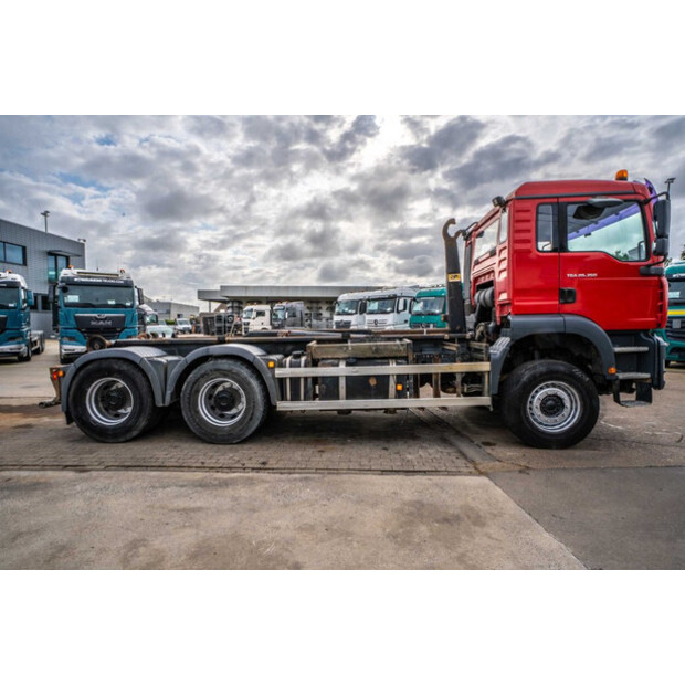 2005 MAN TGA 33.360-48930580