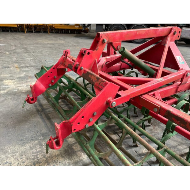 2004 Unia U 680-48930896