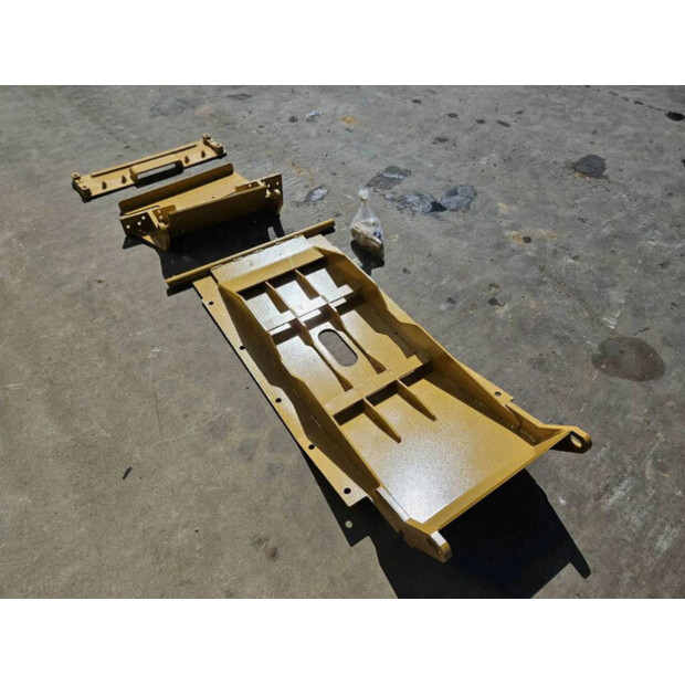 2026 كاتربيلر 12M3-48932780