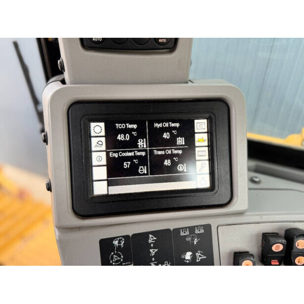 2017 Caterpillar D8T-48933504