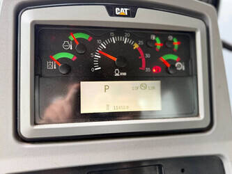 2017-caterpillar-d8t-1482851-48933508