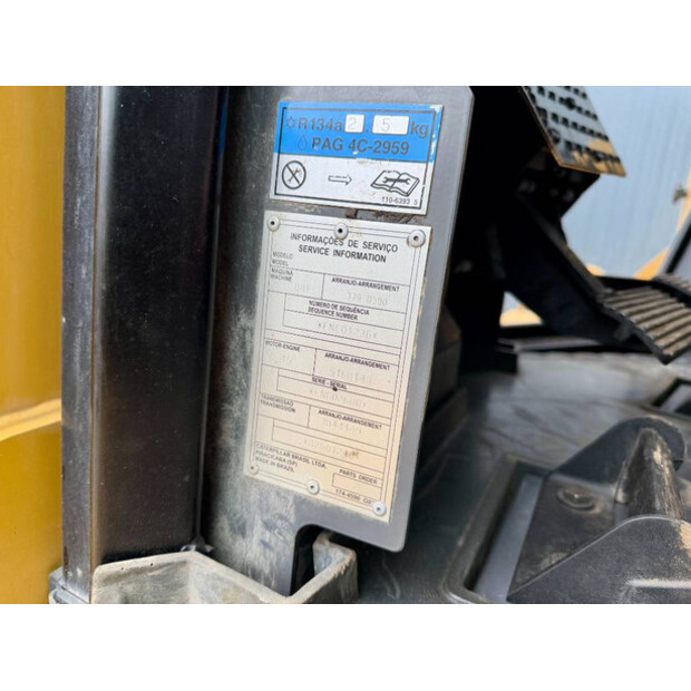 2017 Caterpillar D8T-48933510