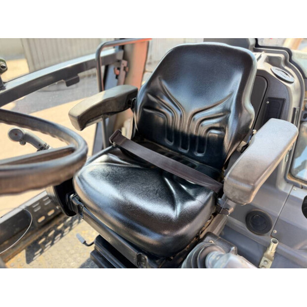 2015 HAMM H16I-48935829